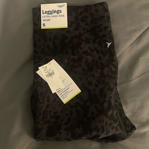 Old Navy Powersoft Printed Black High-Waisted Leggings